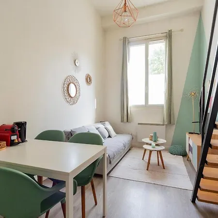 Apartamento Art De Recevoir - Le Petit Duplex Cosy Proche Metro D Vaise